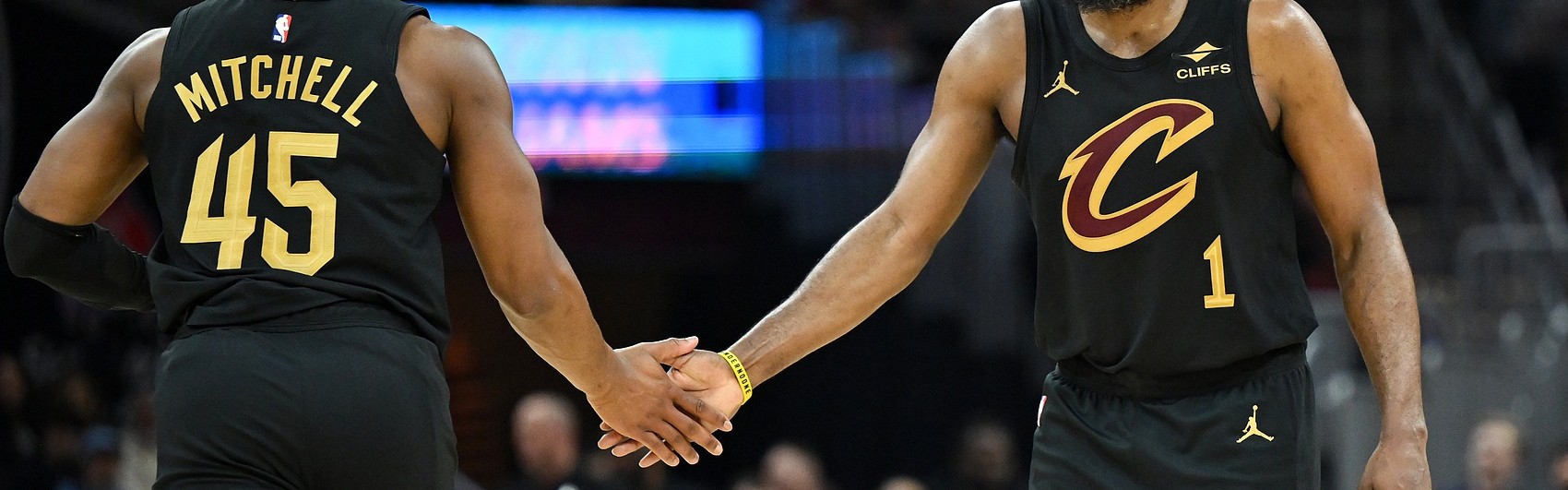 开云体育官网-双核带队！骑士VS魔术首发：哈登、米切尔、梅里尔、韦德、莫布里