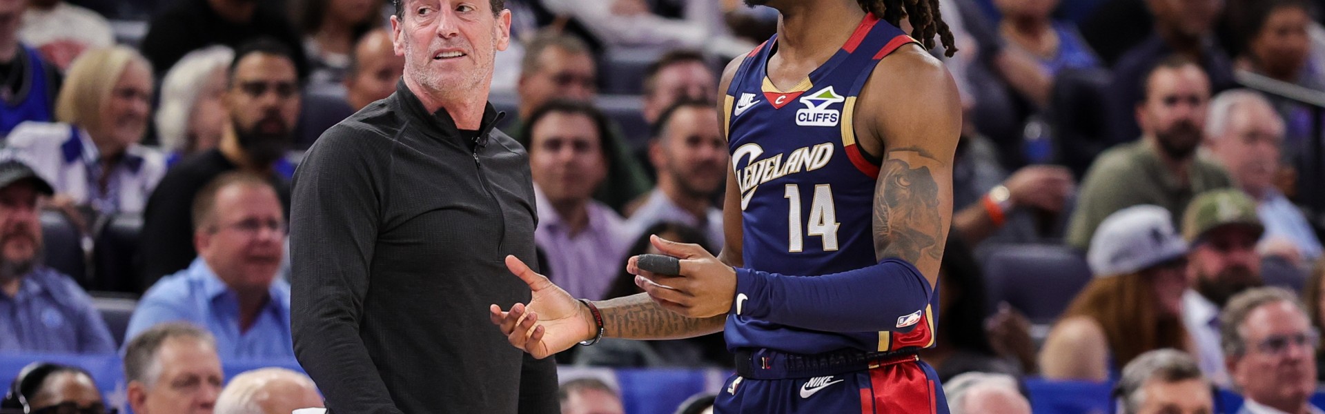 开云体育登录-埃利斯：魔术倾向于冲筐 一开始我们让他们上篮有点太容易了