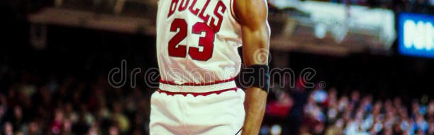 开云体育官网-阿里纳斯：NBA一直在进步 乔丹经典扣篮大赛放现在也就初中生水平